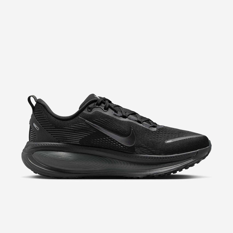 Tênis Nike Vomero 18
