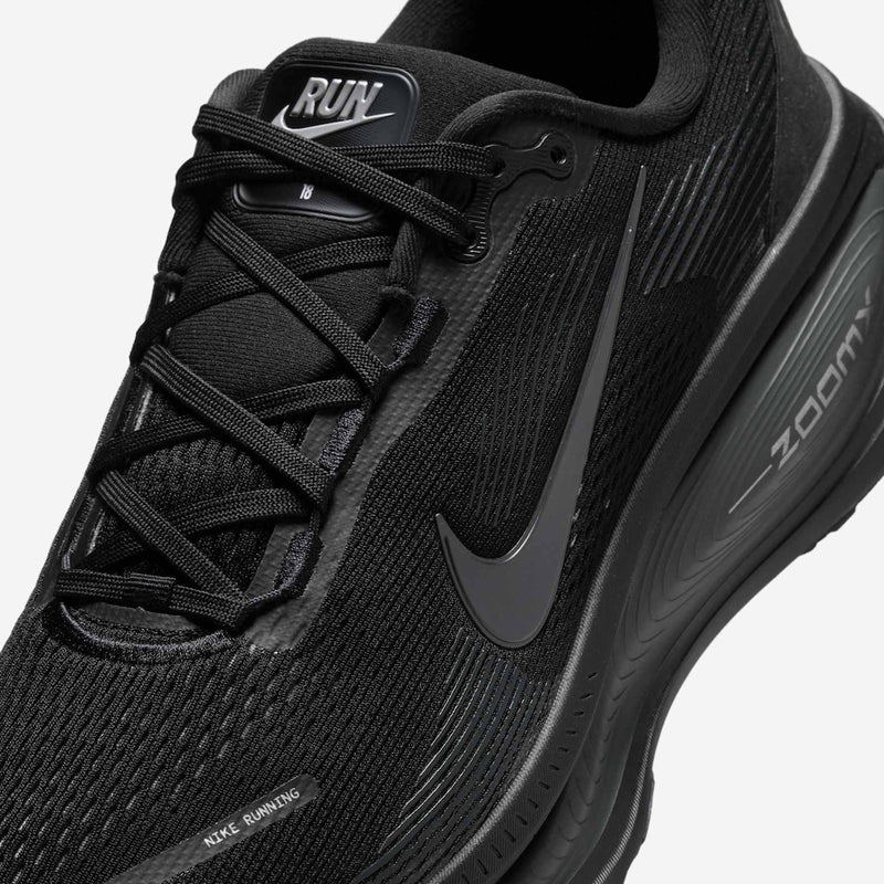 Tênis Nike Vomero 18