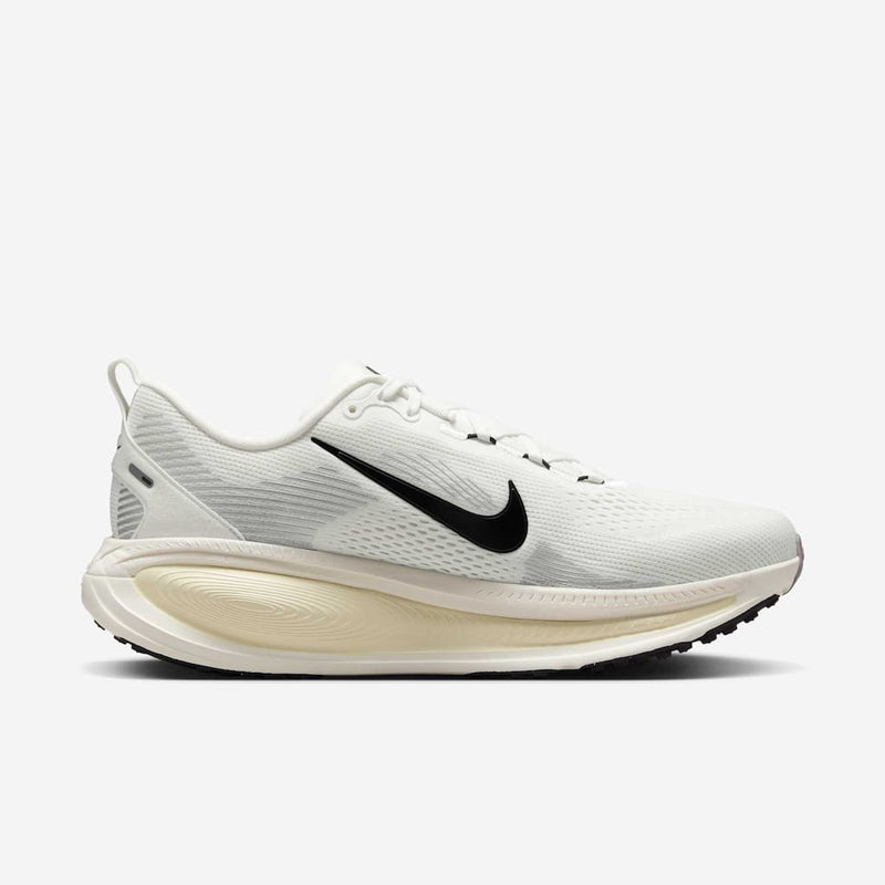 Tênis Nike Vomero 18