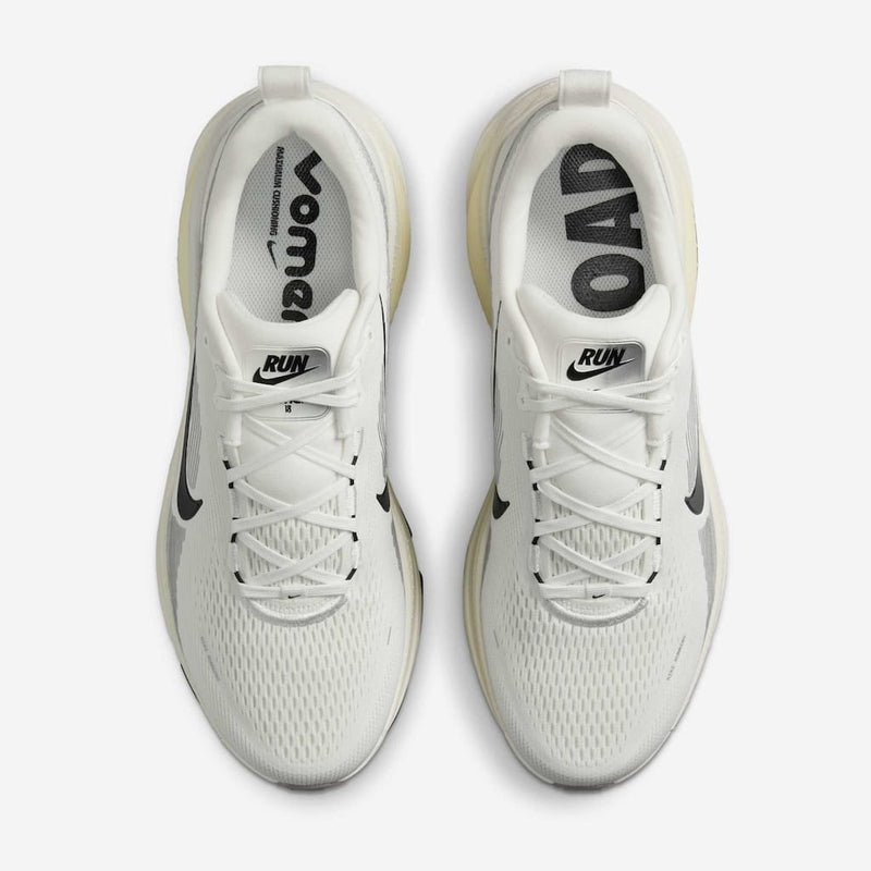 Tênis Nike Vomero 18
