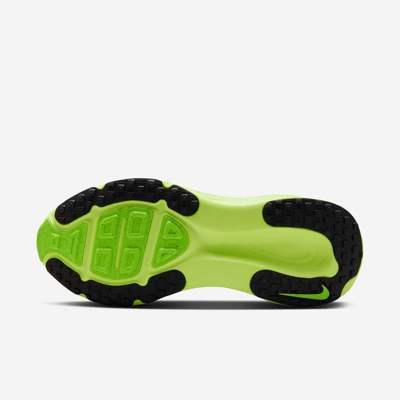 Tênis Nike Vomero 18