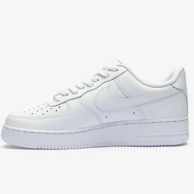 Tênis Nike Air Force 1 '07 Le