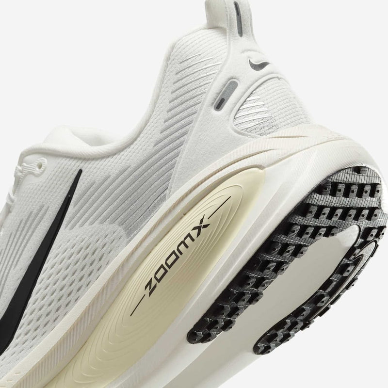 Tênis Nike Vomero 18