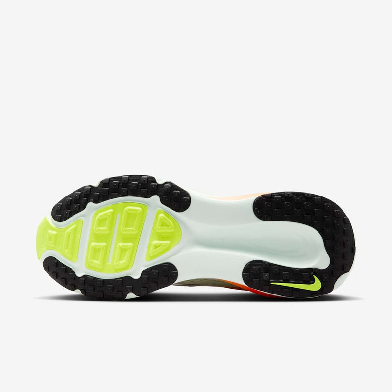 Tênis Nike Vomero 18