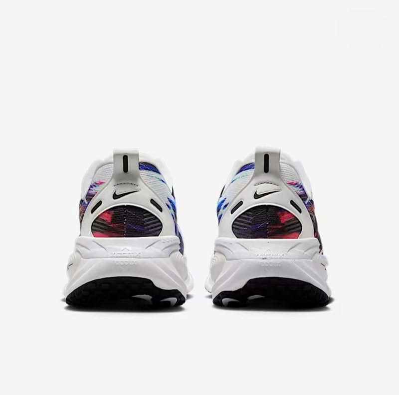 Tênis Nike Vomero 18 SE